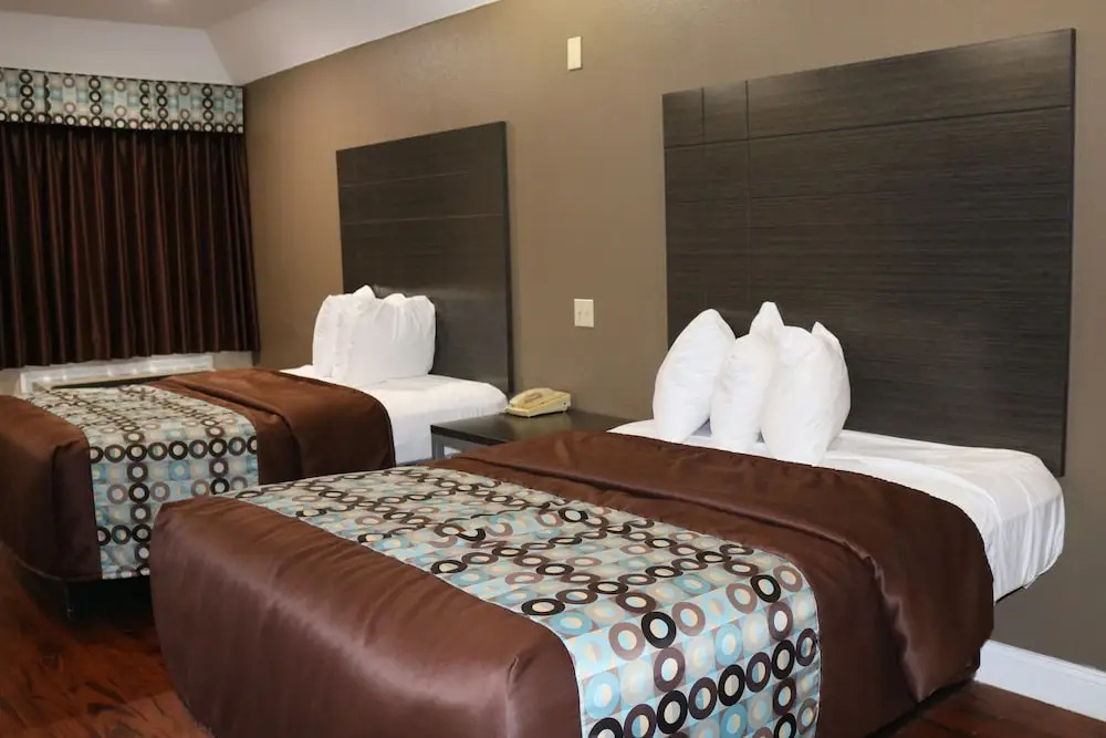 Scottish Inns & Suites IAH Airport-Beltway 8