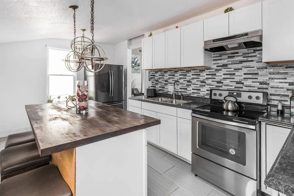 Modern 3 Bedroom House in Fountain Square