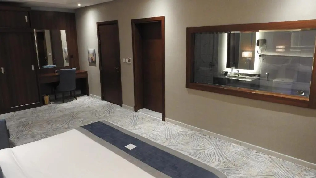 Level Nine Hotel