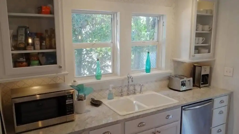 2404 Ave B Cottage #54634 2 Bedrooms 2 Bathrooms Cottage