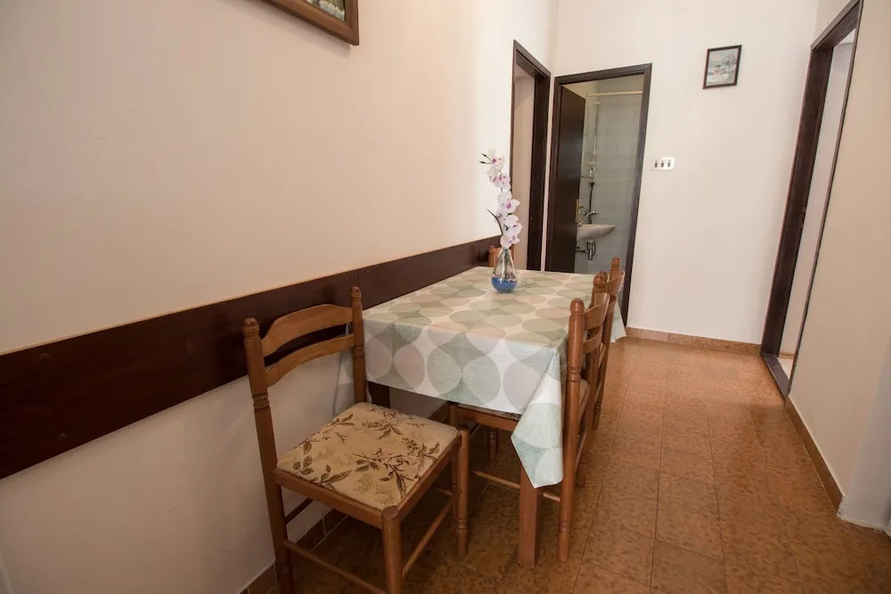 Apartments and Room Ruzica