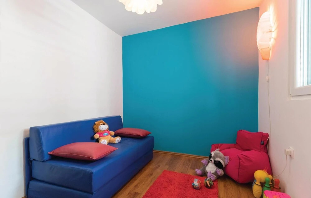 Nice Home in Klek With Wifi and 4 Bedrooms