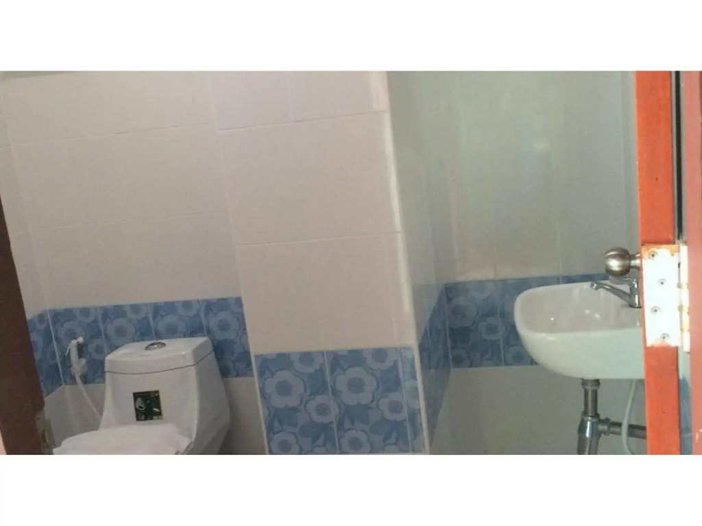 Nida Rooms Navy Blue Makhamtia