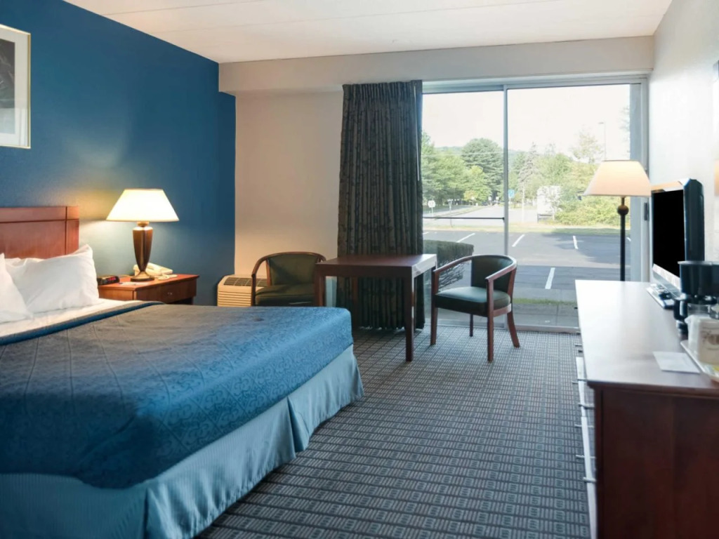 Quality Inn Greenfield