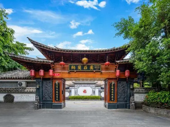 Naran manor