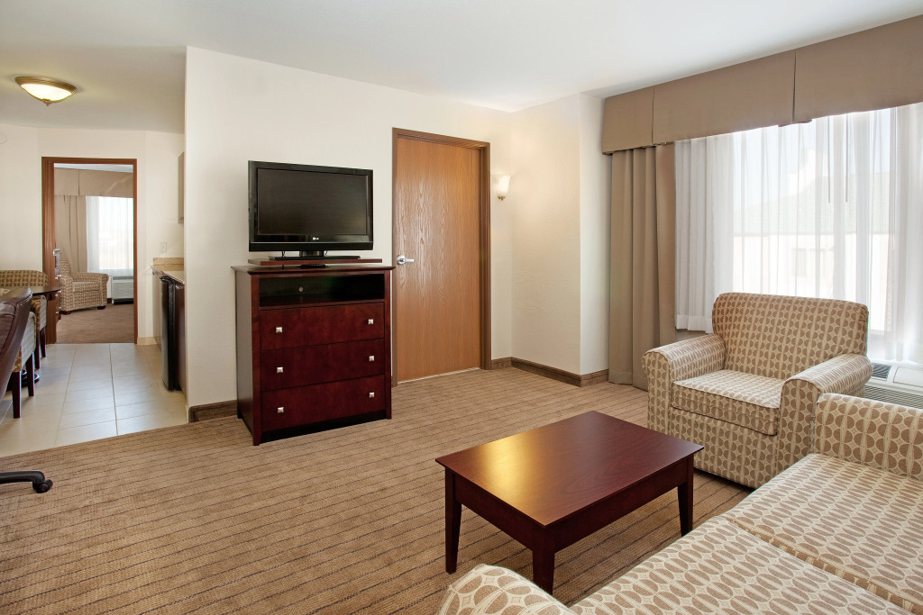 Holiday Inn Express & Suites Buffalo by IHG