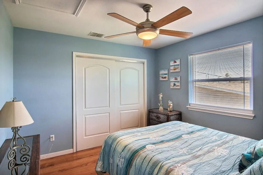 Salty Dawg Shores 2 Bedrooms 2 Bathrooms Home