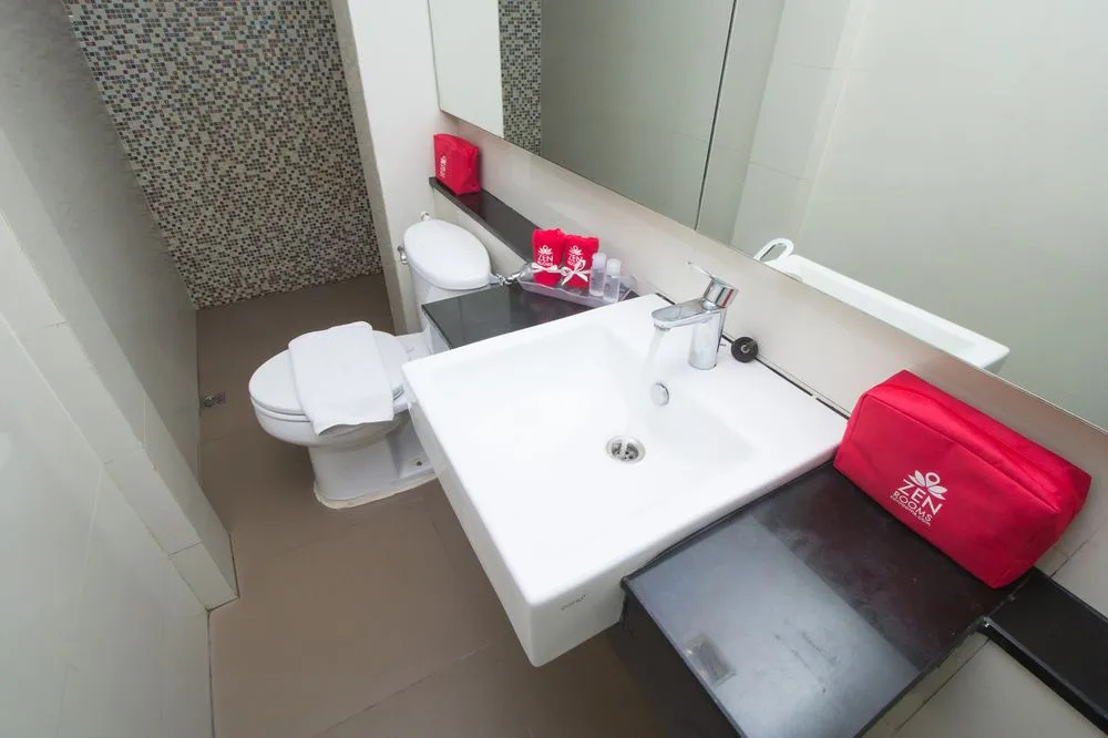 ZEN Rooms Sukhumvit 11