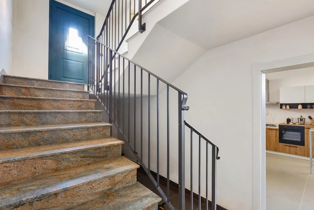 2732 Suite More by Barbarhouse