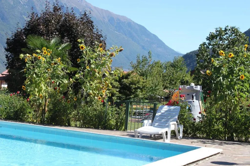 Sole 1 Terrassen Ferienwohnung mit Pool OG