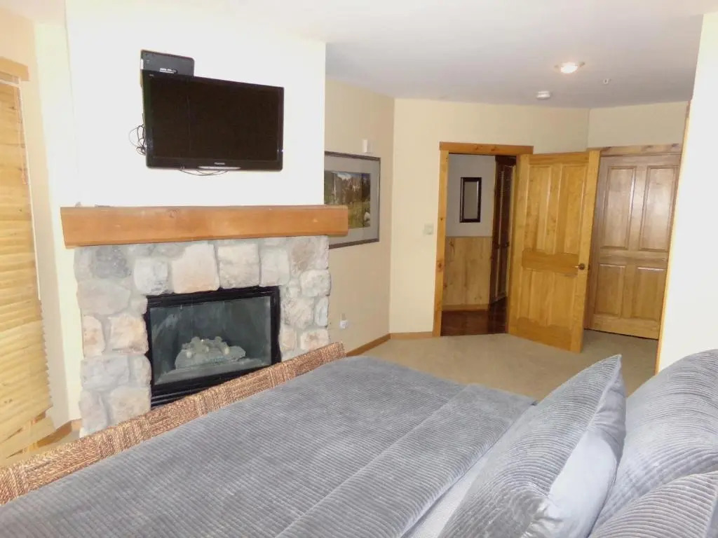 BLCD2 Buffalo Lodge 2 bed 2 bath