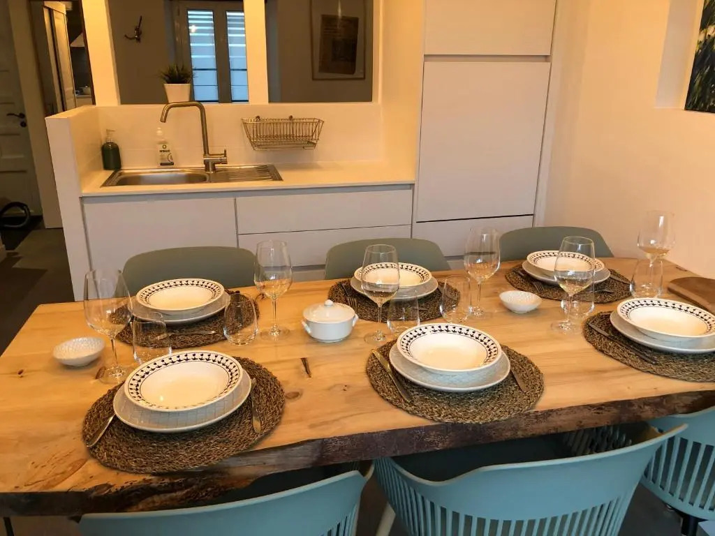 DU MANN petite maison jardin à 100m du port de Vannes avec PARKING
