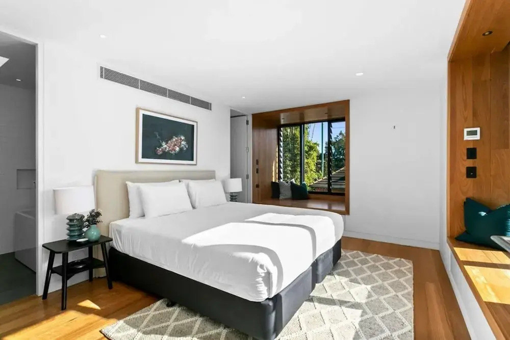 Impeccable 3-bed Home Near the Beach