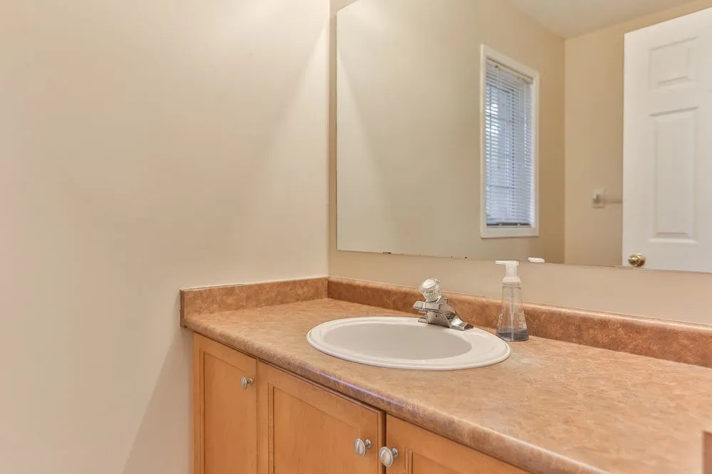 QuickStay - House by The Lake (3Bdrm Near Go Station)