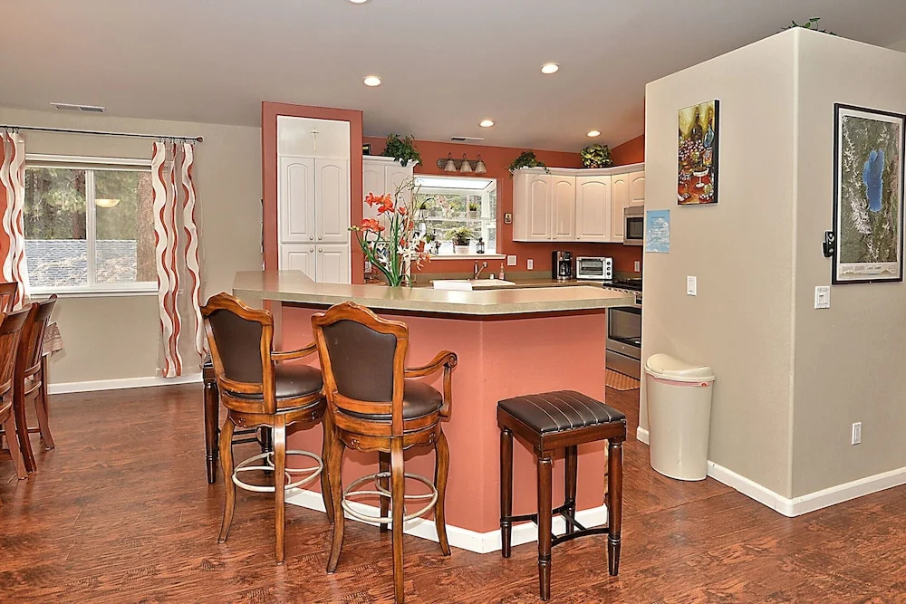 4br South Tahoe Hot Tub House 4 Bedroom Home