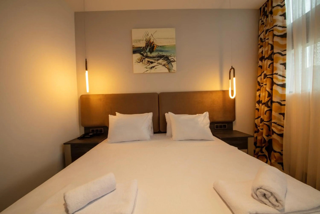 V Center Hotel