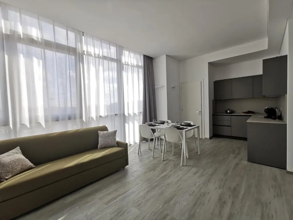 HTM Venice Suite by Halldis