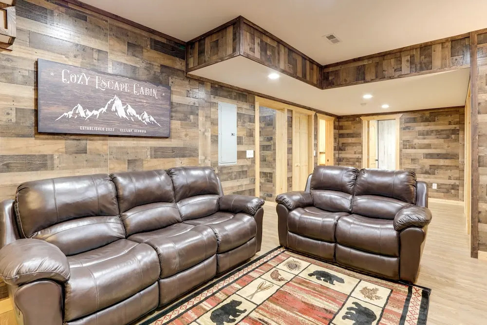 Private Ellijay Cabin w/ Hot Tub & Amenities!