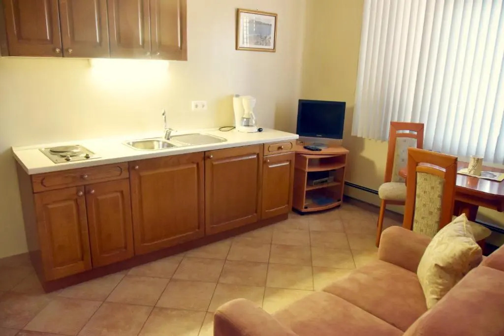 Americana Luxury Apartments