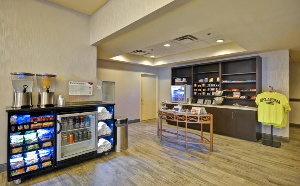 Crowne Plaza Tulsa Hotel Southern Hills