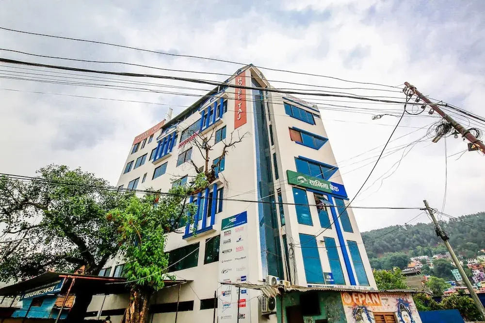 OYO 408 Hotel Taj