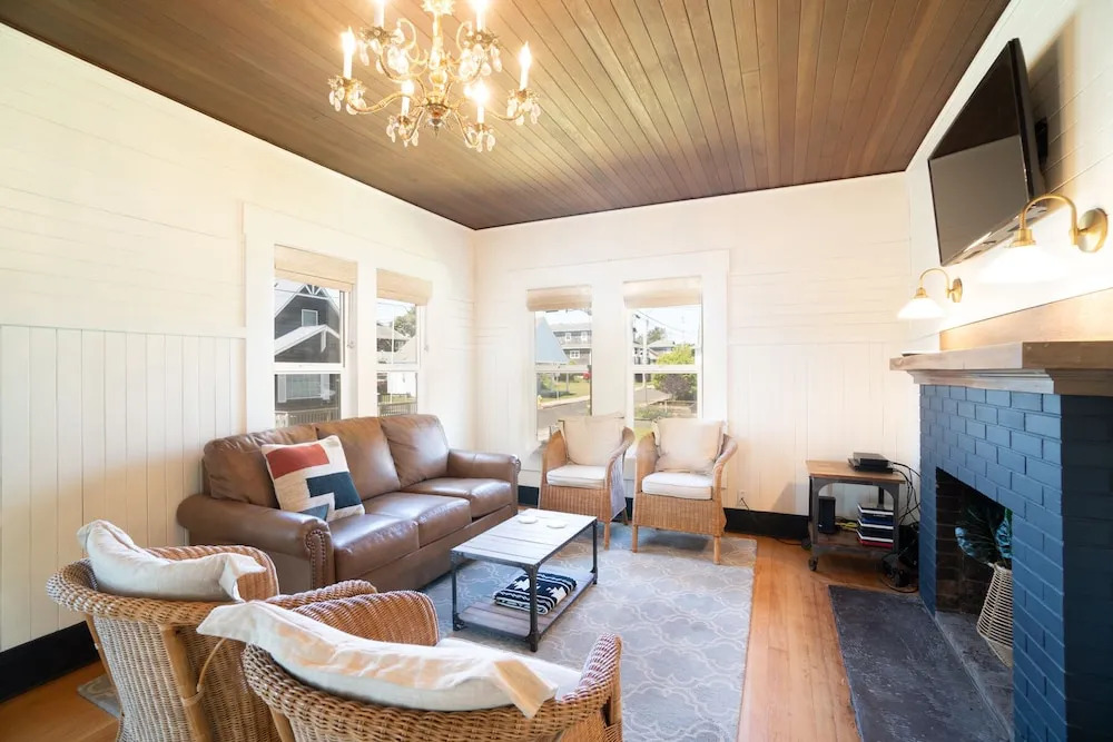 Salt House - 2 Br Home
