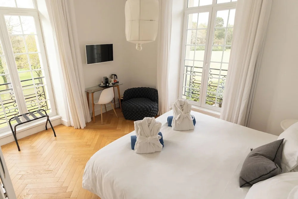 Chateau Les Garennes