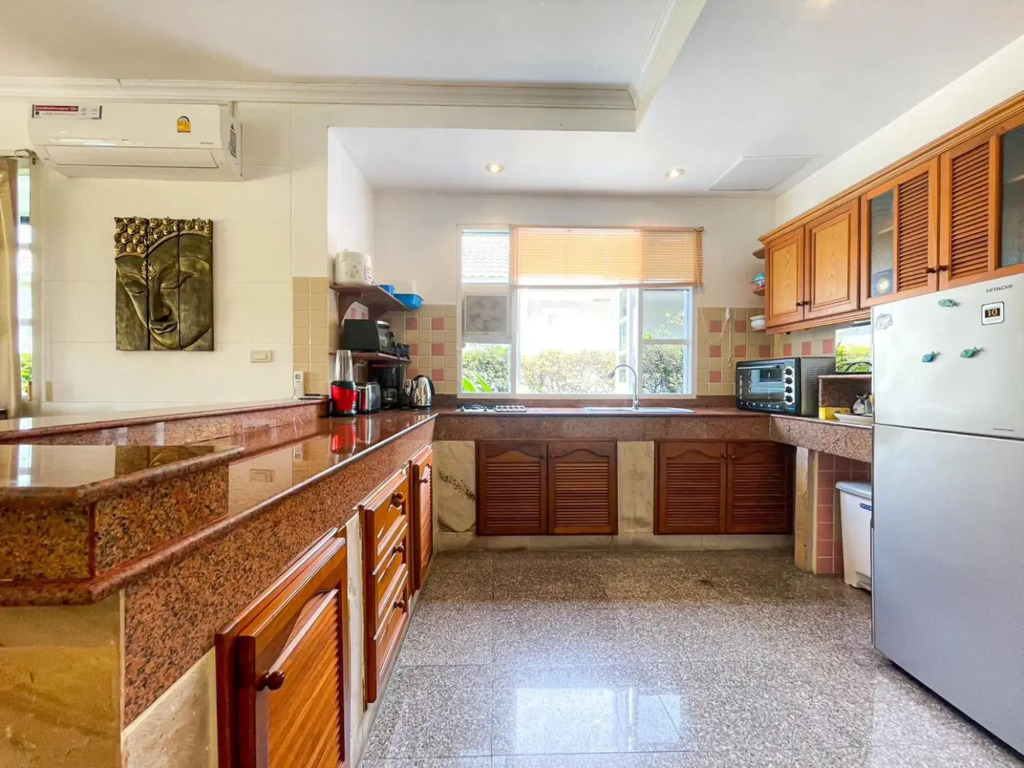 Laguna Villa 2