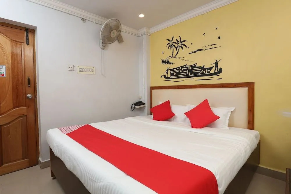 Oyo 22950 Royal Grand