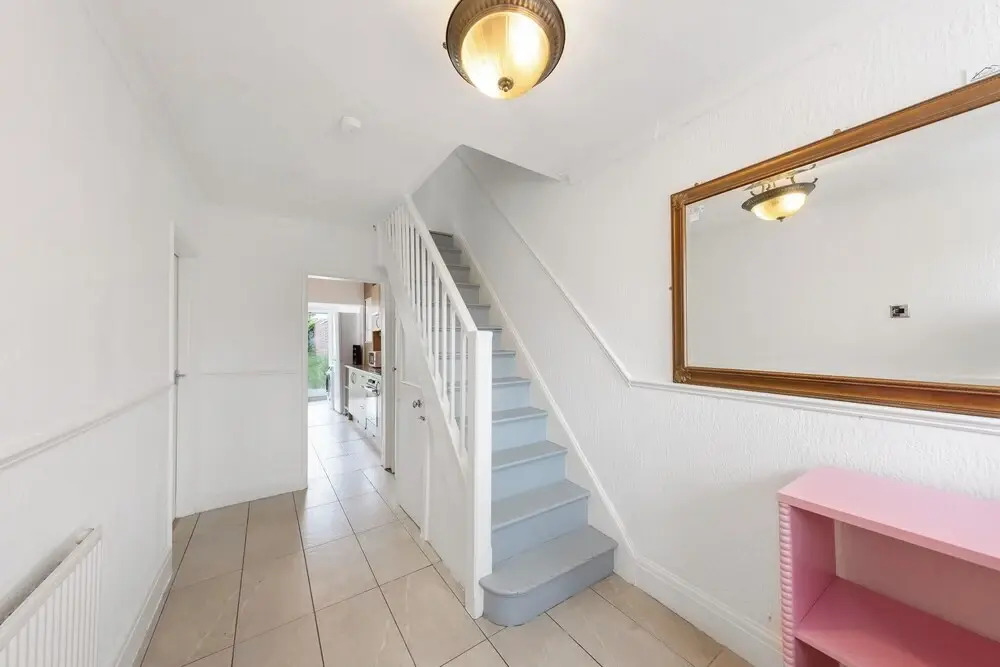 4 Bd House - Sleeps 8 With Garden & Parking