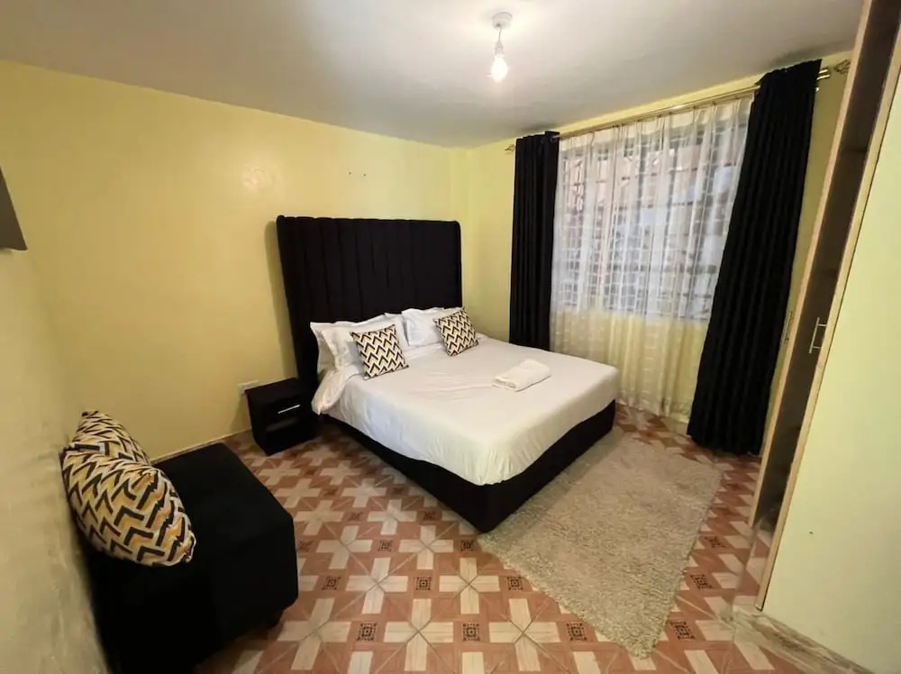 Lux Suites TRM 1 Bedroom Apartments
