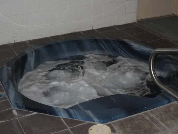 Canadiana Motel