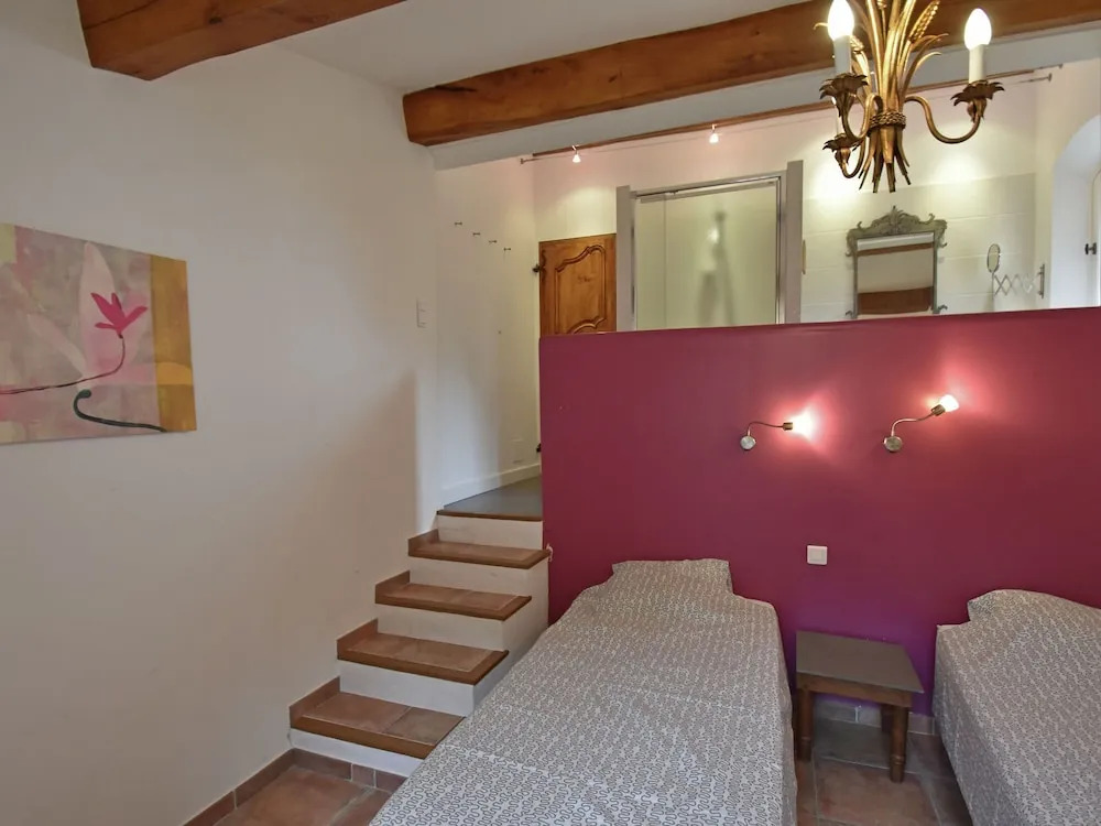 Provencal Air-conditioned Villa With Private Pool and Stunning Views