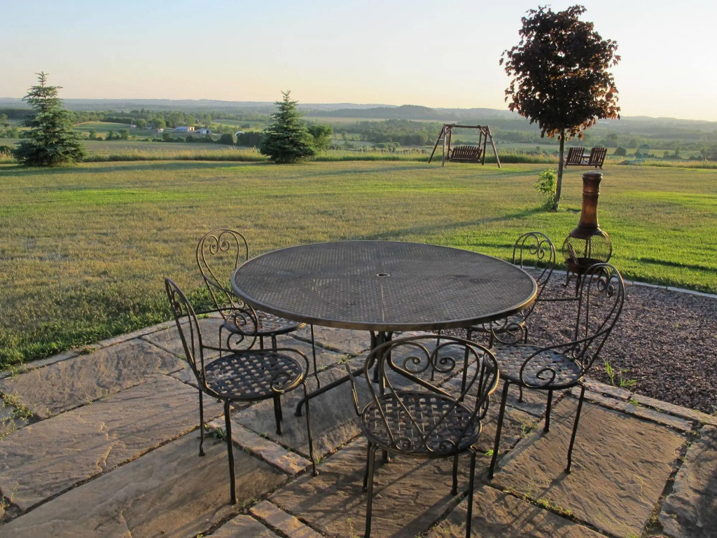 Rolling View Highlands Bed and Breakfast