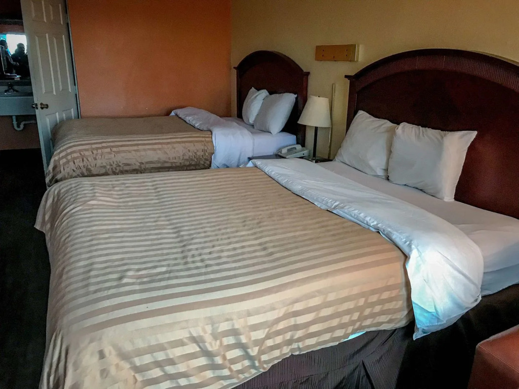 Motel 6-Ozark, AR