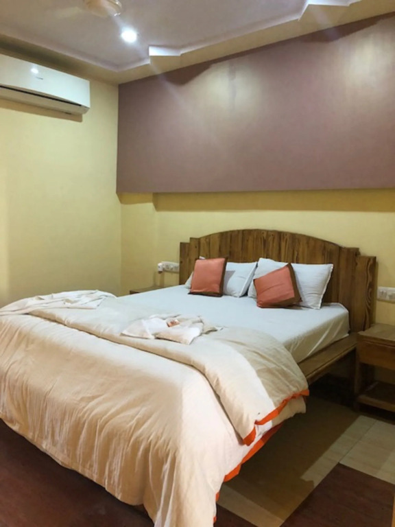 Hotel Orange Inn