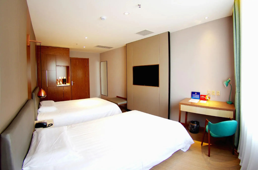 Home Inn Beijing Ping'anli Metro Station