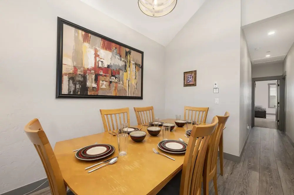 Eagle Ridge 3 Bedroom Townhouse By Redawning