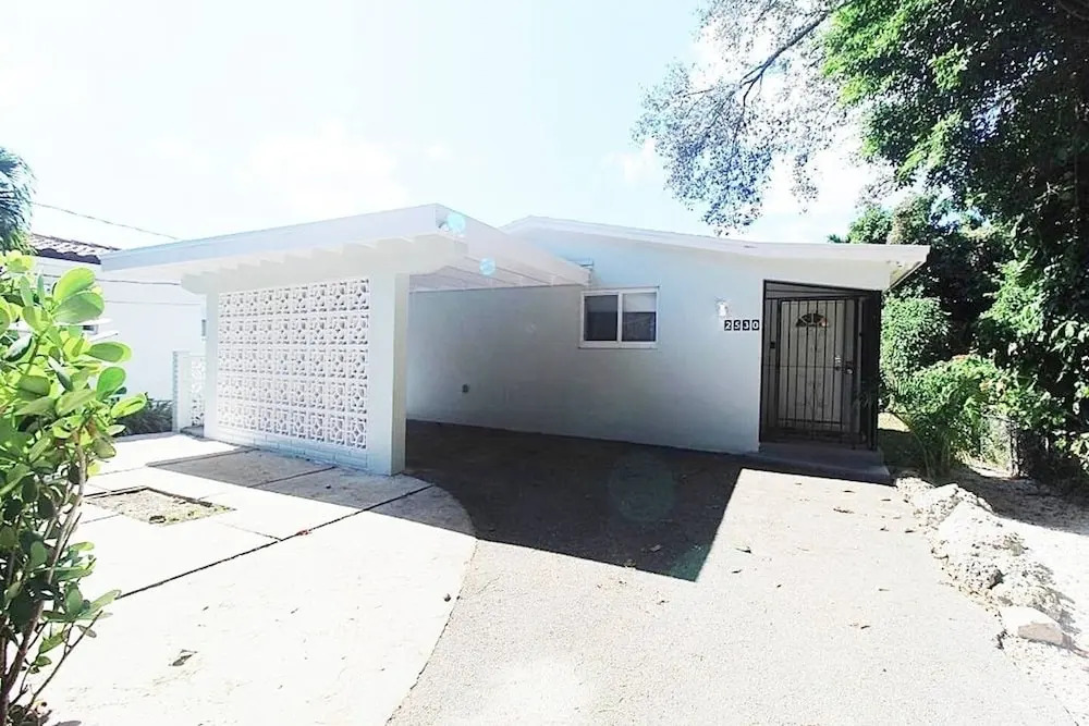 3BR 2BA Coral Terrace House by ASVR-2530