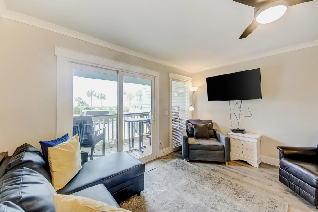 Sea Cabin 121-B
