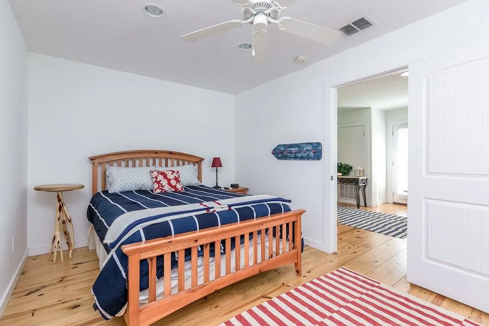 4BR Village Walk House, Pool by RedAwning