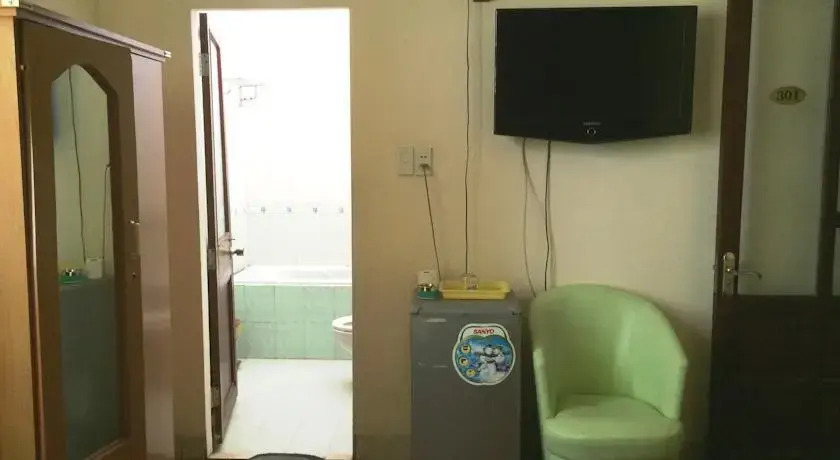 Son Long Hotel