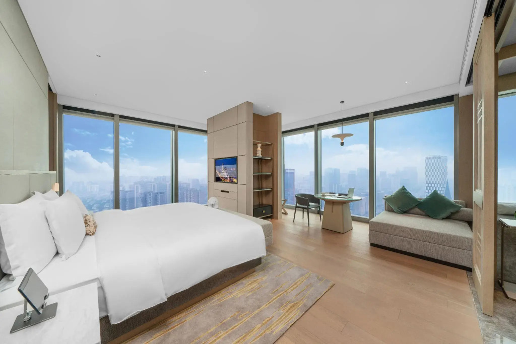 Grand Bay Hotel Chengdu
