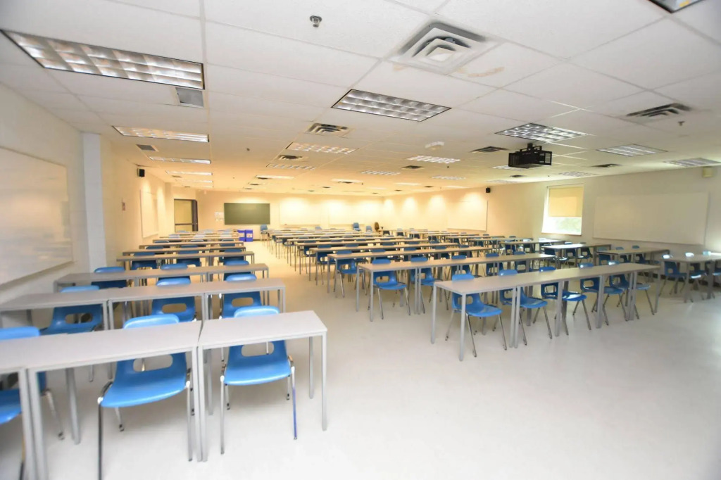 Residence & Conference Centre - London