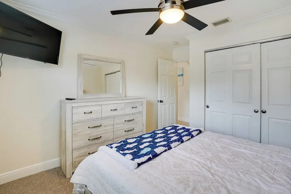 2 Mi to Bonita Beach: Bbq-ready Townhome!