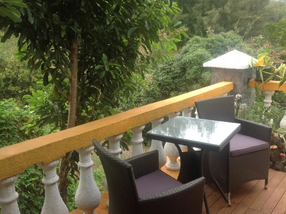 Apartment With one Bedroom in Saint-paul, With Pool Access, Furnished