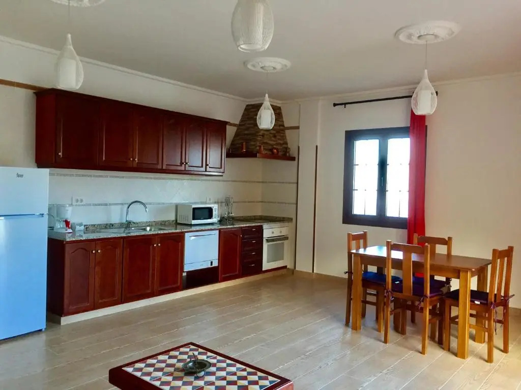 Costa Este House