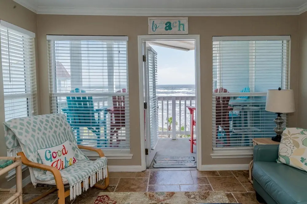Seaside Treasure - 2 Br Apts