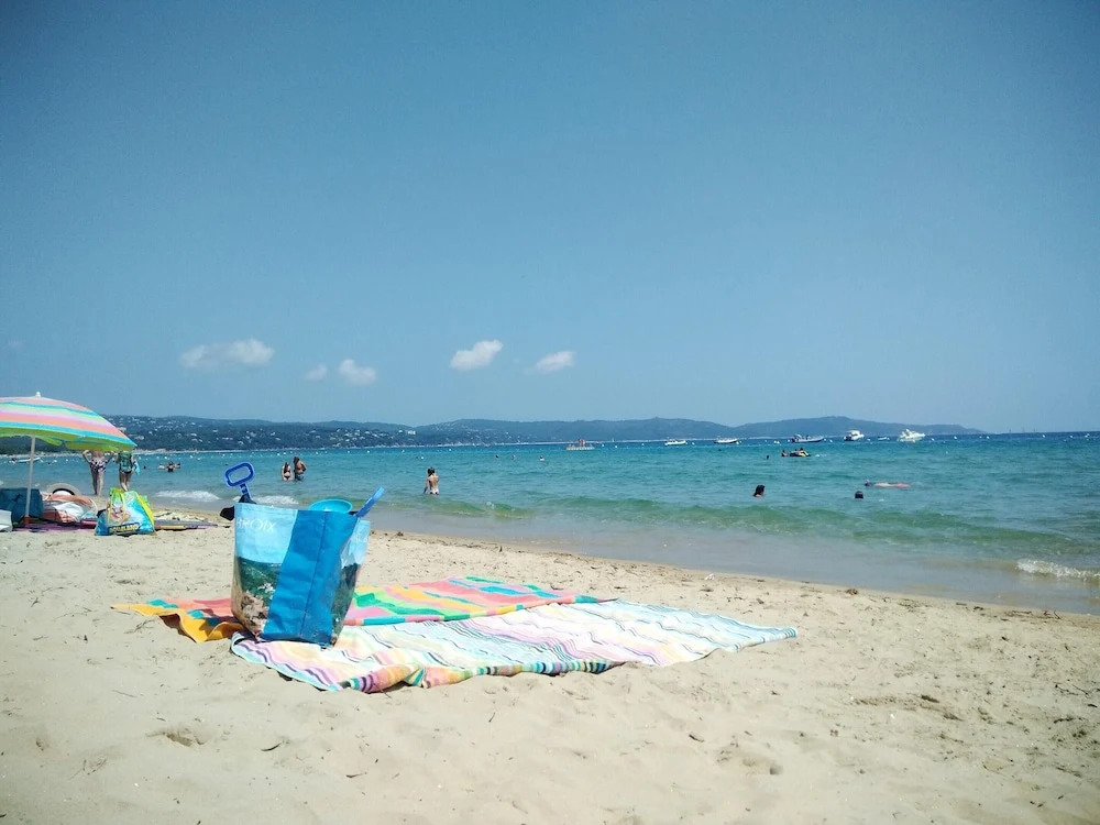 Apartment With one Bedroom in Cavalaire-sur-mer, With Furnished Terrac