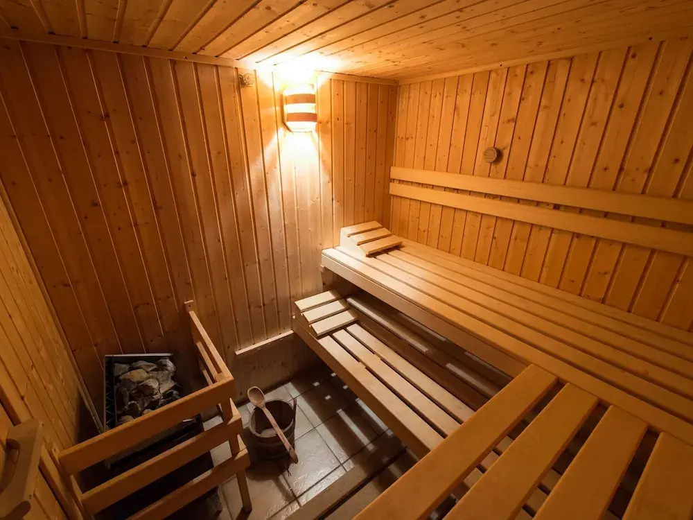 Ruhiges Apartment mit Sauna, Burggen